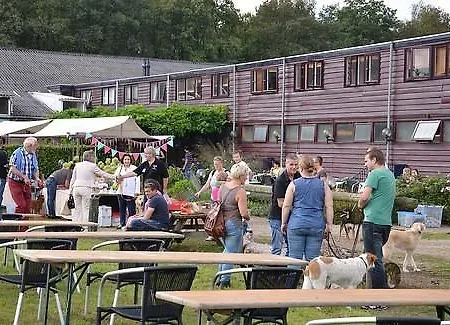 Buitensporthotel * Hoenderloo